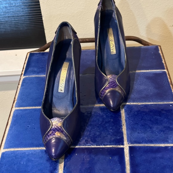 1980s Deep Purple/ Blue Leather Snakeskin 4" High Heels by Jade East- sz 8 B - Picture 11 of 13